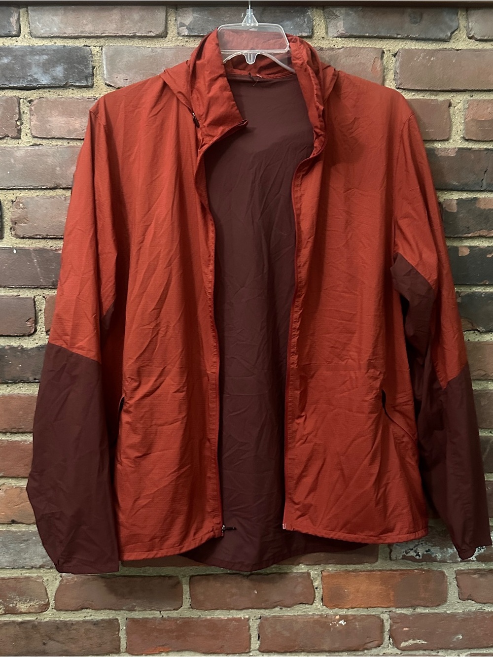 LULULEMON air light active jacket zip front hooded reflective XL